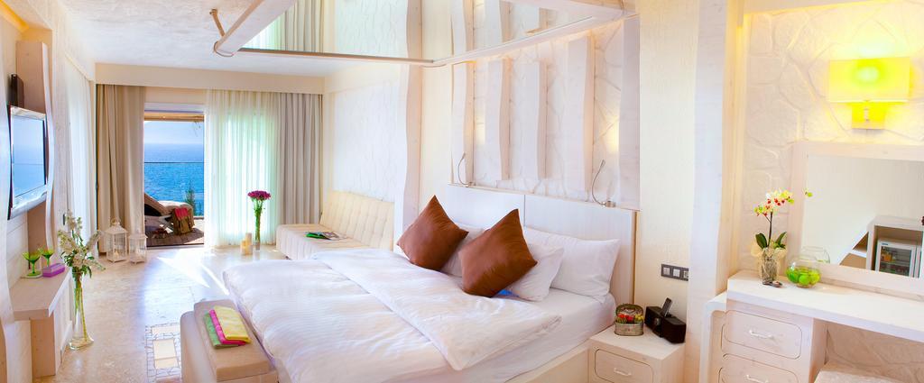 Peninsula Gardens Hotel - Adults Only Kas Ruang foto