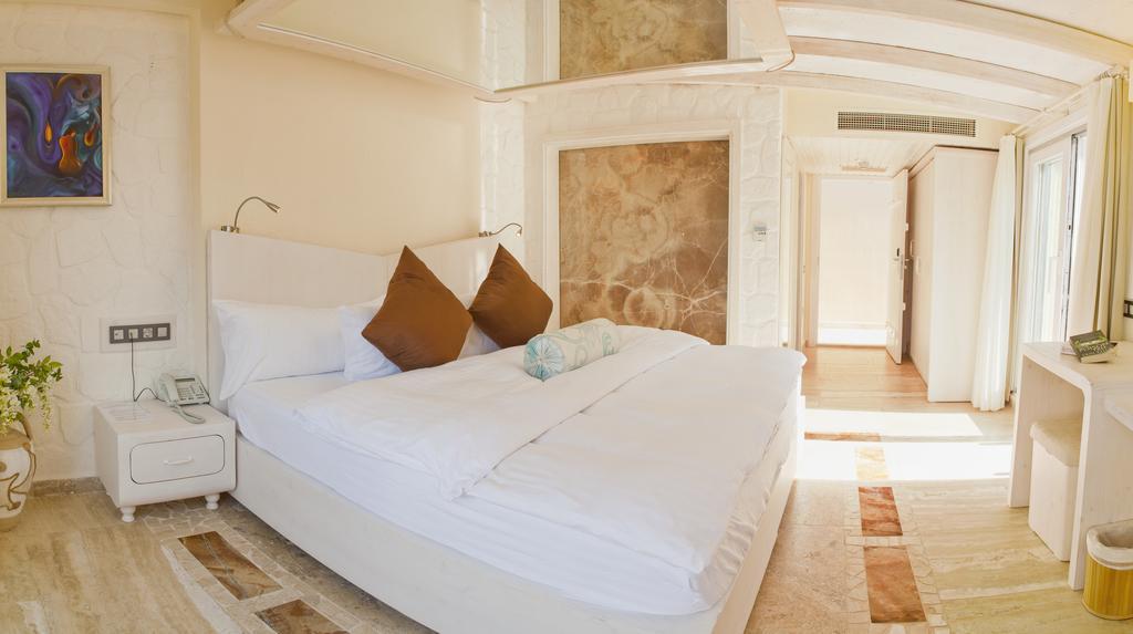 Peninsula Gardens Hotel - Adults Only Kas Ruang foto