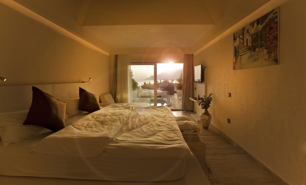 Peninsula Gardens Hotel - Adults Only Kas Bagian luar foto